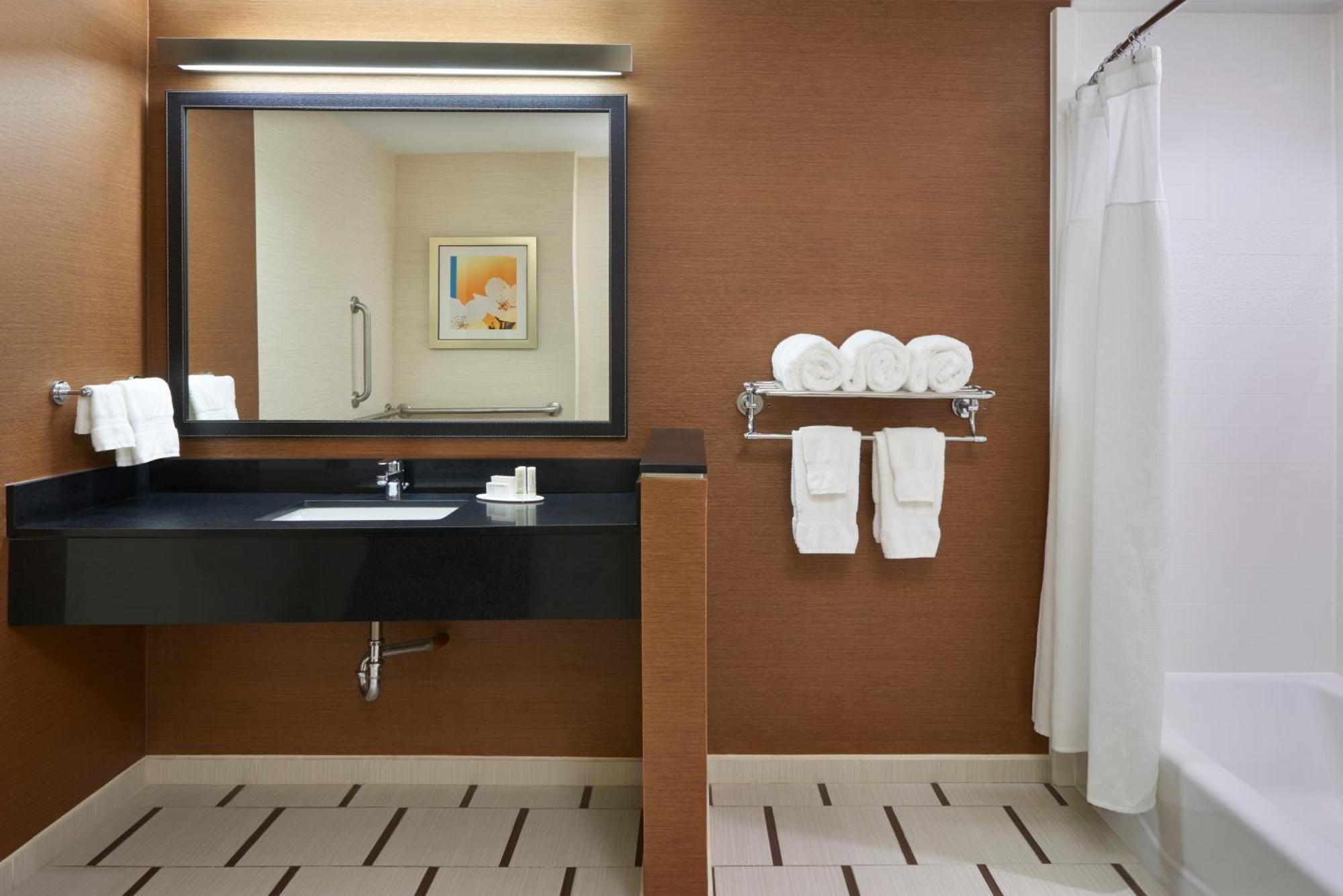 Fairfield Inn & Suites By Marriott Barrie Buitenkant foto